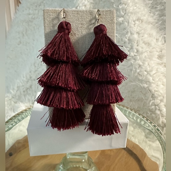 Bauble Bar Maroon 4 tier tassel earrings - Picture 3 of 4